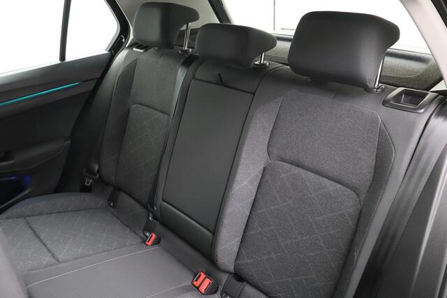 Volkswagen GOLF 1.0 eTSI Aut. Business+ Adapt. Cruise Carplay Sfeerverlichting