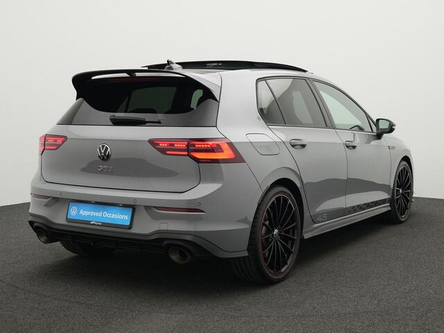 Volkswagen GOLF 2.0 TSI 300 pk DSG GTI Clubsport 45 Jahre | Panoramadak | Akrapovic | Leder | Stoelventilatie | Harman/Kardon | Adaptief sportonderstel | Geheugenstoel | Head-up display