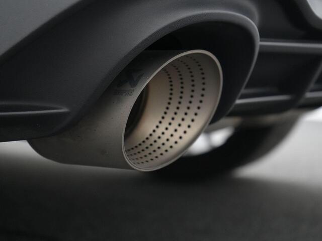 Volkswagen GOLF 2.0 TSI 300 pk DSG GTI Clubsport 45 Jahre | Panoramadak | Akrapovic | Leder | Stoelventilatie | Harman/Kardon | Adaptief sportonderstel | Geheugenstoel | Head-up display