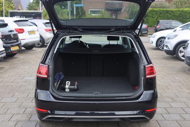 Volkswagen GOLF Variant 1.6 TDI HIGHLINE I CARPLAY I ADAPTIEF CC I TREKHAAK