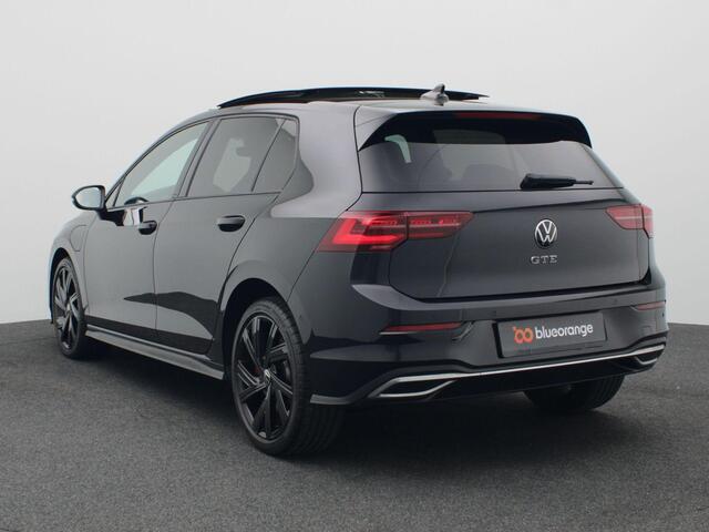 Volkswagen GOLF 1.4 eHybrid GTE 245PK DSG matrix led, head-up display, side-assist, standkachel, achteruitrijcamera, keyless, adaptive cruise, stuur-stoelverwarming V & A, panoramadak, alarm, 18" lichtmetaal