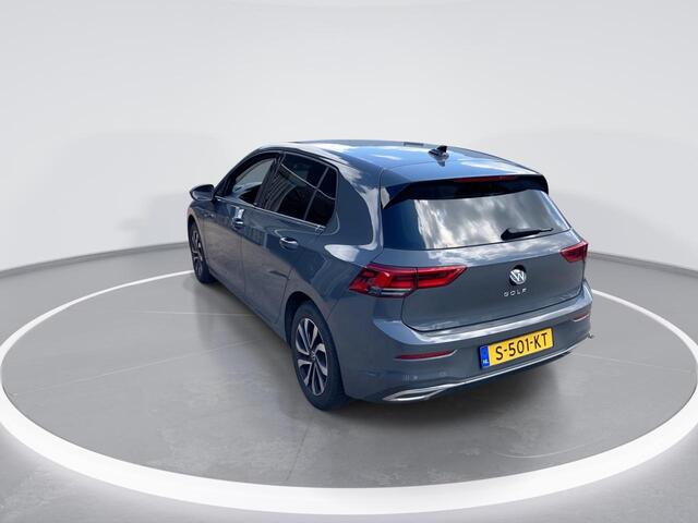 Volkswagen GOLF 1.5TSI/150PK Style · Navigatie · Camera + Parkeersensoren · Stoel- & stuurverwarming