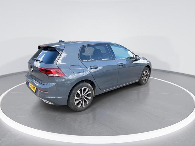 Volkswagen GOLF 1.5TSI/150PK Style · Navigatie · Camera + Parkeersensoren · Stoel- & stuurverwarming