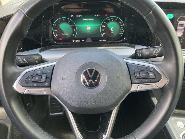 Volkswagen GOLF 1.5TSI/150PK Style · Navigatie · Camera + Parkeersensoren · Stoel- & stuurverwarming
