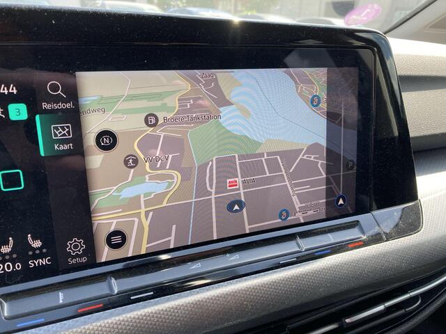 Volkswagen GOLF 1.5TSI/150PK Style · Navigatie · Camera + Parkeersensoren · Stoel- & stuurverwarming