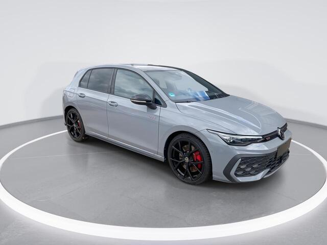 Volkswagen GOLF 2.0 TSI 265pk DSG GTI · Panoramadak · Camera + Parkeersensoren · Navigatie · Head-up Display · Apple Car Play ·