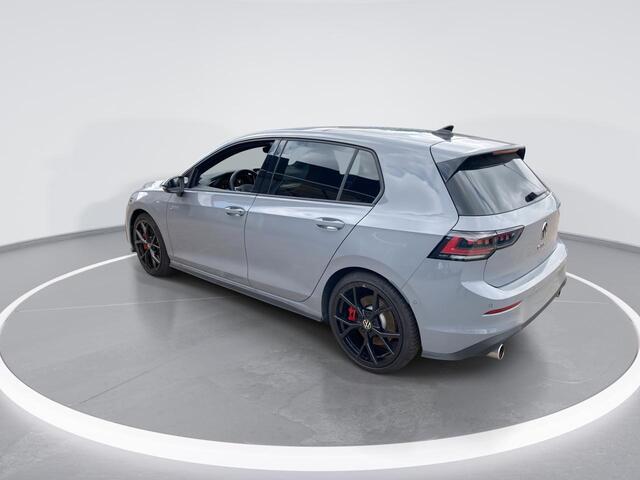 Volkswagen GOLF 2.0 TSI 265pk DSG GTI · Panoramadak · Camera + Parkeersensoren · Navigatie · Head-up Display · Apple Car Play ·