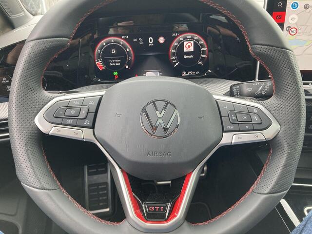 Volkswagen GOLF 2.0 TSI 265pk DSG GTI · Panoramadak · Camera + Parkeersensoren · Navigatie · Head-up Display · Apple Car Play ·