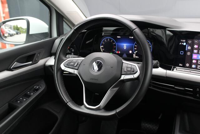 Volkswagen GOLF Variant 1.0 eTSI Life | Incl. 12 maanden garantie | Stoelen met geheugen | Apple Carplay/Android Auto | Lichtmetalen velgen | Parkeersensoren voor/achter | Airco | Bluetooth |