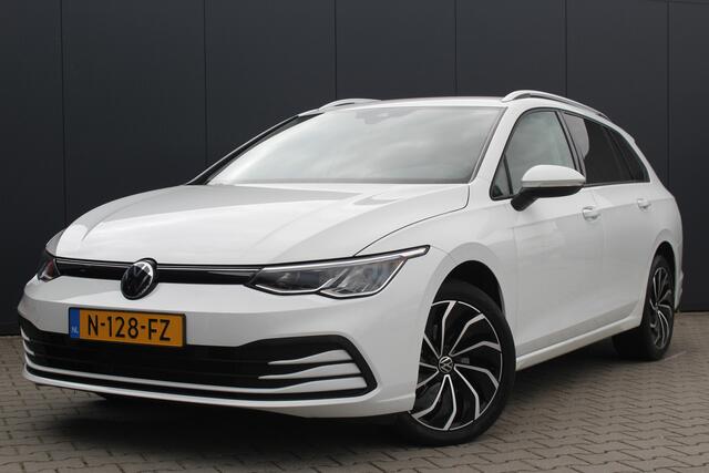 Volkswagen GOLF Variant 1.0 eTSI Life | Incl. 12 maanden garantie | Stoelen met geheugen | Apple Carplay/Android Auto | Lichtmetalen velgen | Parkeersensoren voor/achter | Airco | Bluetooth |