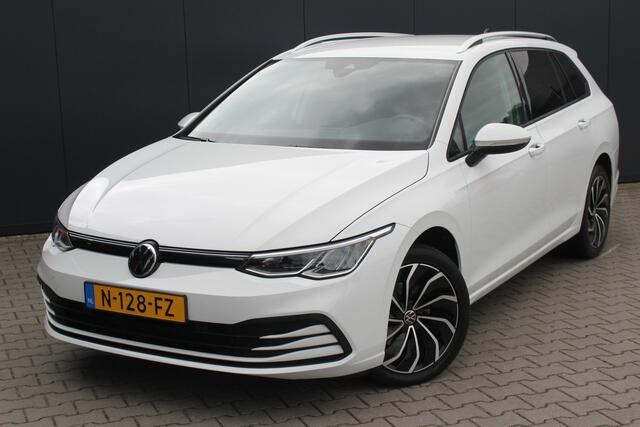 Volkswagen GOLF Variant 1.0 eTSI Life | Incl. 12 maanden garantie | Stoelen met geheugen | Apple Carplay/Android Auto | Lichtmetalen velgen | Parkeersensoren voor/achter | Airco | Bluetooth |