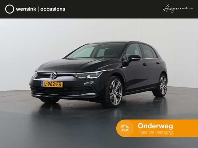 Volkswagen GOLF 1.5 eTSI Style | Navigatie | Cruise Control Adaptief | Parkeercamera | Stoel/Stuurwielverwarming | Keyless Go |