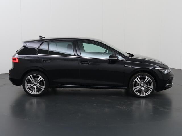 Volkswagen GOLF 1.5 eTSI Style | Navigatie | Cruise Control Adaptief | Parkeercamera | Stoel/Stuurwielverwarming | Keyless Go |