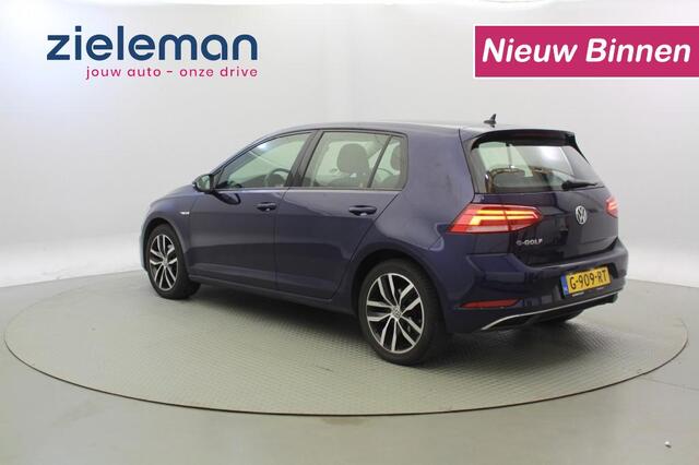 Volkswagen GOLF e-Golf - Stoelverw. Carplay, Camera, Cruise