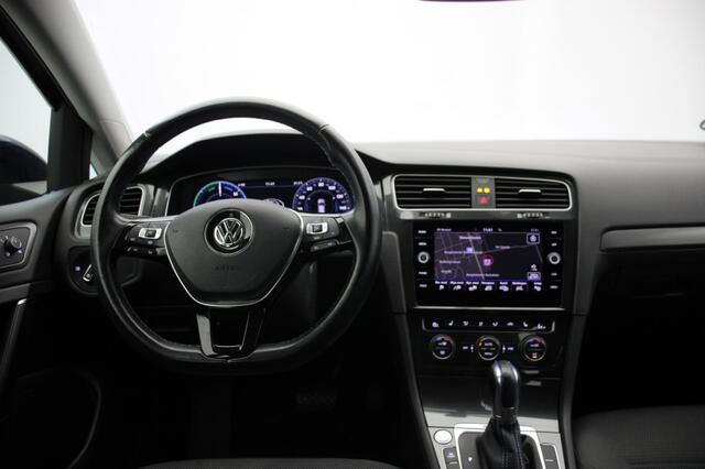 Volkswagen GOLF e-Golf - Stoelverw. Carplay, Camera, Cruise