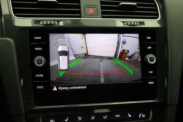 Volkswagen GOLF e-Golf - Stoelverw. Carplay, Camera, Cruise