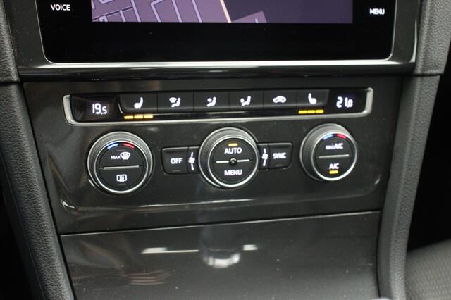 Volkswagen GOLF e-Golf - Stoelverw. Carplay, Camera, Cruise
