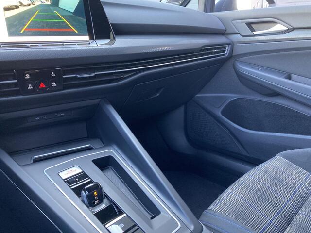 Volkswagen GOLF 1.4TSIeHybrid 180kW/245PK GTE DSG · Navigatie · Camera + Parkeersensoren · Stoel-&stuurverwarming