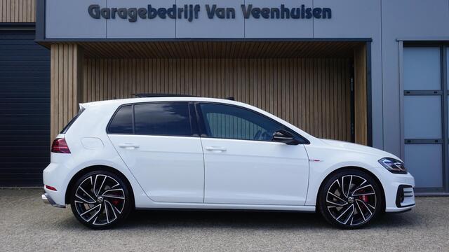 Volkswagen GOLF 2.0 TSI 245pk GTI 7.5 Performance Pano.Dak Leder/Alcantara 19inch LM DynAudio Virtual Cockpit Milltek 88938km!