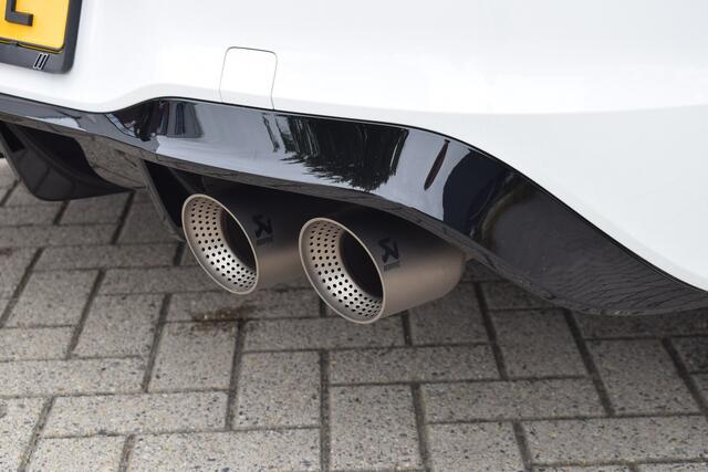 Volkswagen GOLF R Performance 2.0 TSI 333pk 4-Motion | Origineel NL | Akrapovic