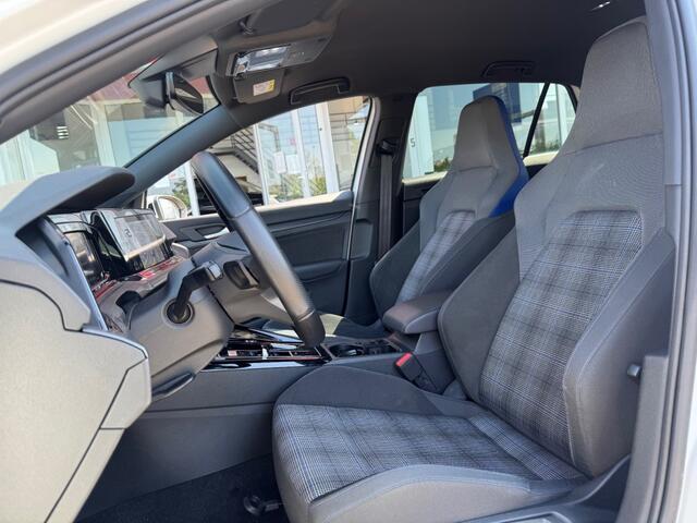Volkswagen GOLF GOLF 8 GTE 1.4 E-HYBRIDE 245PK AUT. NAVI CARPLAY LED LMV