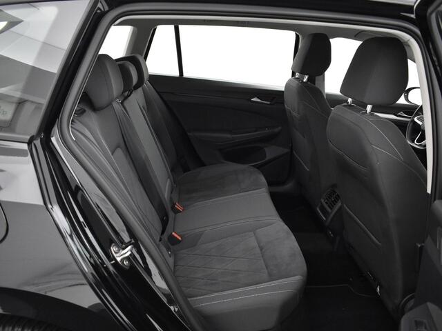 Volkswagen GOLF Variant 1.0 eTSI 110pk DSG Life Business · Camera · Apple Car Play · Keyless · Elek. Bestuurdersstoel + Geheugen & Massage · ACC · Sfeerverlichting · Stuur- & Stoelverwarming · Garantie t/m 05-04-2027 of 100.000km