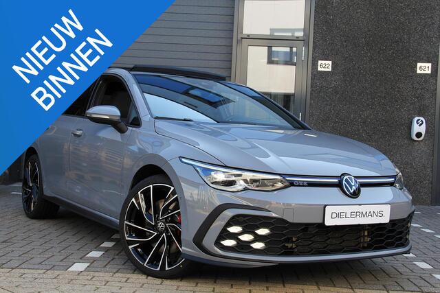 Volkswagen GOLF 1.4 eHybrid GTE Panorama dak | 19' Adelaide velgen | Nardo Grey | Assistentie pakket | Winter pakket