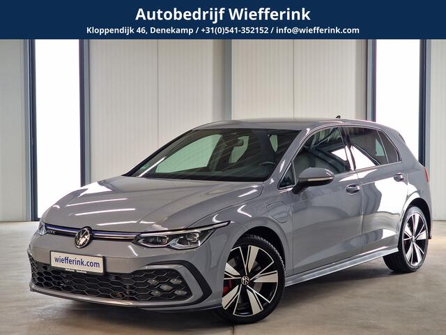 Volkswagen GOLF 1.4 eHybrid GTE 245pk | IQ. light | Stoel- & Stuurverwarming | ACC