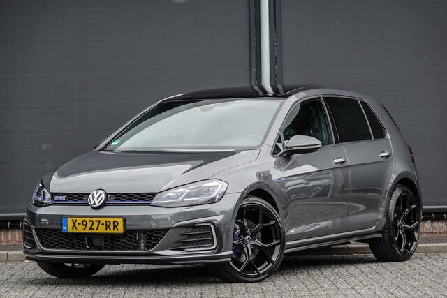 Volkswagen GOLF GTE 1.4TSI 204Pk Aut. | Plug-in Hybride | Achteruitrijcamera | Panoramadak | 19'' | Indium Grey