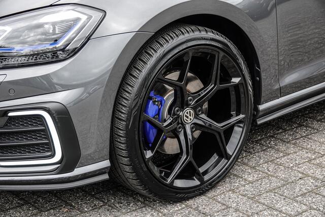 Volkswagen GOLF GTE 1.4TSI 204Pk Aut. | Plug-in Hybride | Achteruitrijcamera | Panoramadak | 19'' | Indium Grey