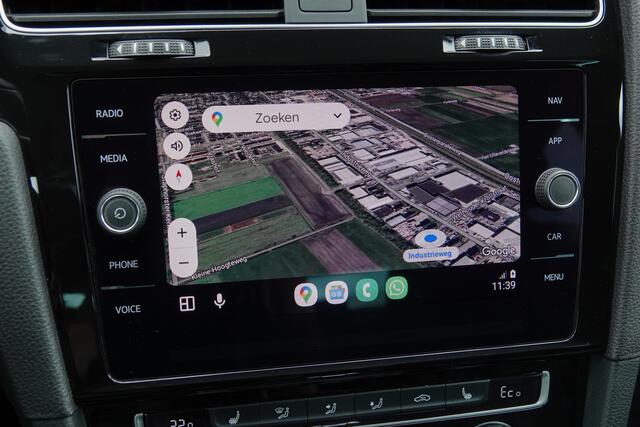Volkswagen GOLF GTE 1.4TSI 204Pk Aut. | Plug-in Hybride | Achteruitrijcamera | Panoramadak | 19'' | Indium Grey