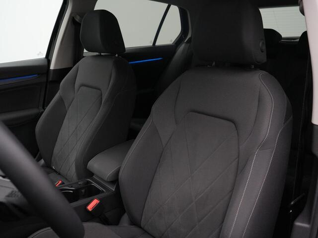 Volkswagen GOLF 1.5 eTSI 150 pk DSG Style | Trekhaak | Geheugen-/massagestoel | Stoelverwarming | Parkeersensoren voor/achter