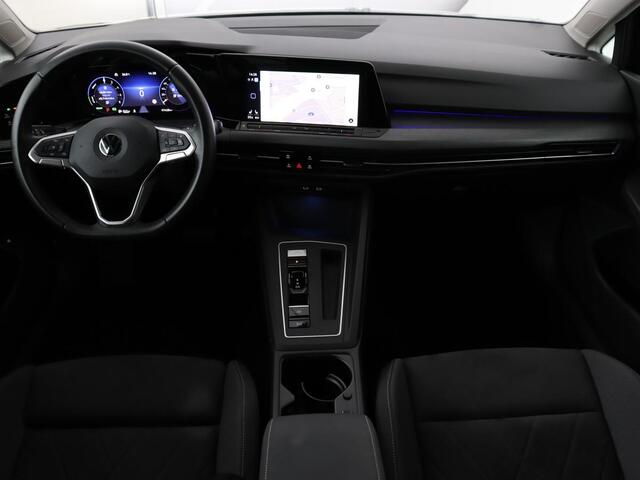 Volkswagen GOLF 1.4 eHybrid Style | Stoelverwarming | Carplay | Sfeerverlichting | Navigatie | Full LED | Standkachel | Massage | Adaptive cruise | Memory
