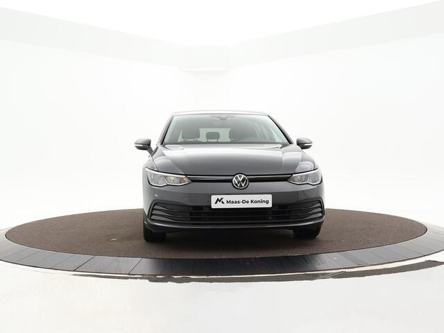 Volkswagen GOLF 1.0 eTsi 110pk DSG Life · Apple/Android Car Play · Navigatie · P-Sensoren · Sfeerverlichting · DAB · 16'' Inch · Garantie t/m 14-03-2027 of 100.000km