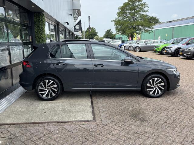 Volkswagen GOLF 1.4 eHybrid 204PK Style | Pano | Memory | IQ-Light | BTW