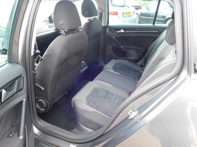 Volkswagen GOLF Variant 1.0 TSI Highline