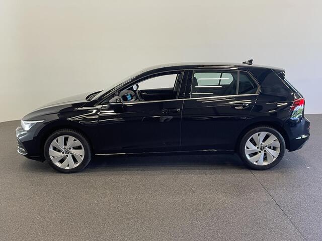 Volkswagen GOLF 1.5 eTSI Style Airco ECC Carplay Navi Adaptive Crusie Control Massagestoel AGR Ambiente verlichting