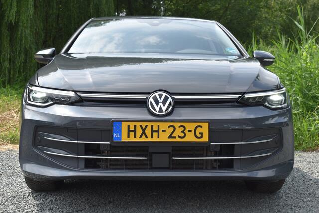 Volkswagen GOLF 1.5 TSI LIFE CAMERA/TREKHAAK/LED VW-LOGO