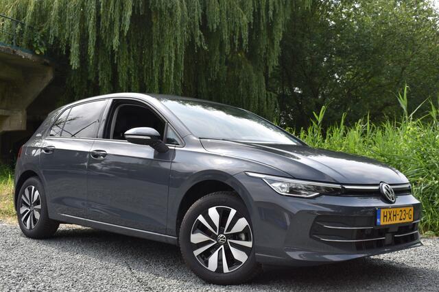 Volkswagen GOLF 1.5 TSI LIFE CAMERA/TREKHAAK/LED VW-LOGO