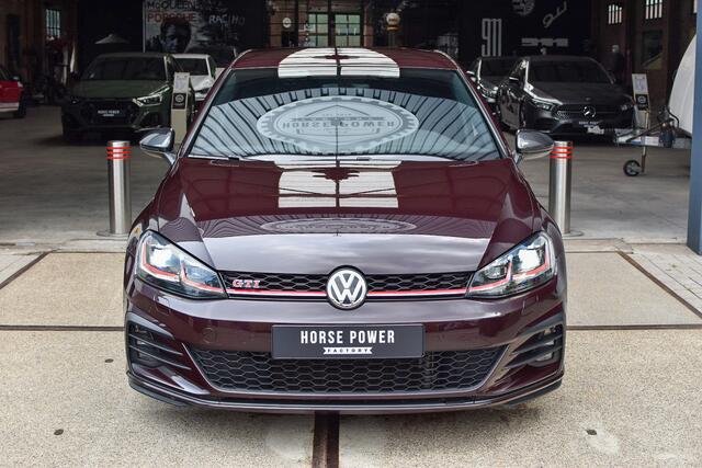 Volkswagen GOLF 2.0 TSI GTI Performance *Dynaudio | ACC | Alcantara/Leder | Remus | Keyless | Apple Carplay | Stoelverwarming | Camera | Sfeerverlichting*