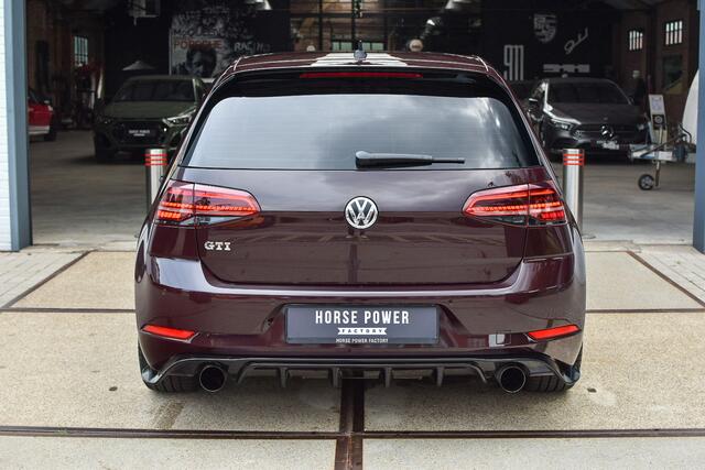 Volkswagen GOLF 2.0 TSI GTI Performance *Dynaudio | ACC | Alcantara/Leder | Remus | Keyless | Apple Carplay | Stoelverwarming | Camera | Sfeerverlichting*