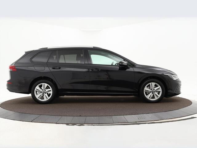 Volkswagen GOLF Variant 1.0 eTsi 110pk DSG Life · Apple/Android Car Play · Navi · P-Sensoren · Verkeersbord Herkenning · Sfeerverlichting · 16'' Inch · Garantie t/m 13-03-2027 of 100.000km