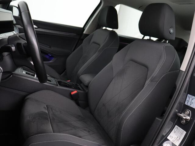 Volkswagen GOLF 1.4 eHybrid Style | Stoel & stuurverwarming | Carplay | Sfeerverlichting | Massage | Memory | Parkeerhulp | Navigatie | Full LED | Adaptive cruise