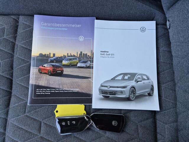 Volkswagen GOLF 8.5 1.5 eTSI Life Edition Automaat 150 PK / MY 2025 / Facelift Model / Comfort-pakket / Multimedia-pakket / Stuur- en Stoelverwarming / Apple Carplay Android Auto / Adaptief CC / Achteruitrijcamera / Keyless Entry/Start / Lichtmetalen wielen 17" /