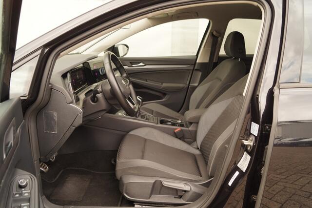 Volkswagen GOLF 2.0 TDI Life Active Edition -LED-ECC-PDC-NAVI-