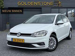 volkswagen-golf-1.0-tsi-trendline-2