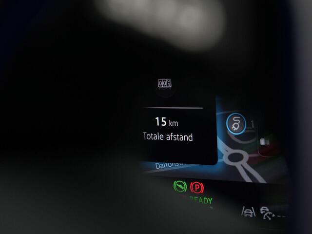 Volkswagen GOLF 1.5 272 pk DSG eHybrid GTE | Panoramadak | Trekhaak | IQ Light | Rondomzicht camera | Head-up display