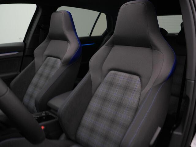 Volkswagen GOLF 1.5 272 pk DSG eHybrid GTE | Panoramadak | Trekhaak | IQ Light | Rondomzicht camera | Head-up display