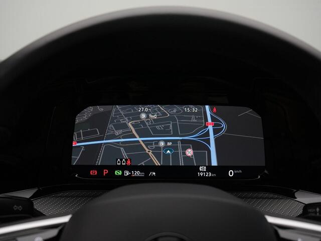 Volkswagen GOLF 1.5 eTSI 150 pk DSG R-Line | Stuur-/stoelverwarming | Achteruitrijcamera | Navigatie