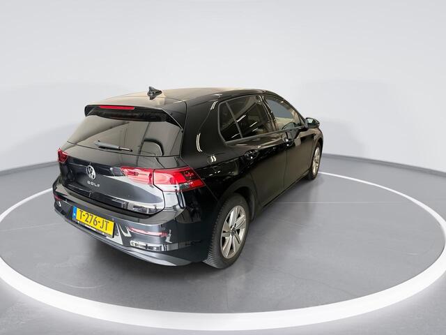 Volkswagen GOLF 1.0 Tsi 110pk Life · Apple/Android Car Play · Navi · P-Sensoren · ACC · Sfeerverlichting · Getint Glas · 16'' Inch · Garantie t/m 03-07-2027 of 100.000km